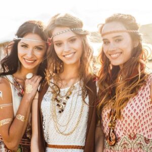 Fashion Ideas For Three Girlfriends